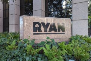 Soluciones a medida en carpintería con Ryan Companies US, Inc.