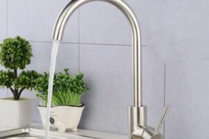 Tu equipo a domicilio distribuidor de tarjas, parrillas, campanas, hornos, y equipo de cocina, Teka, Gilfer, Tecnolam | Plomeros Uruguay